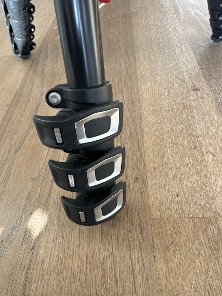 Manfrotto Treppiedi & Teste: Manfrotto 190 Stativ mit Kugelkopf – Usato da Forch venduto da Ariane33 3