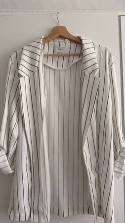 Damen Blazer Bershka weiss gestreift Grösse L