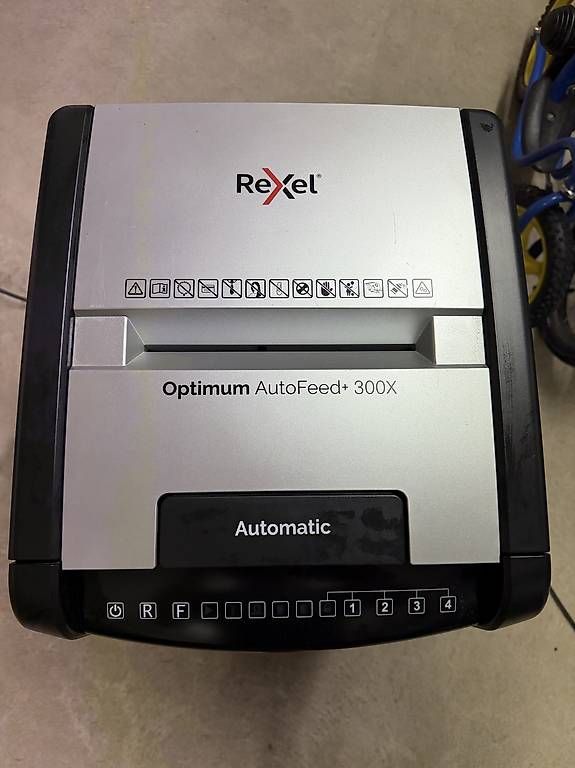 Aktenvernichter: Rexel Optimum AutoFeed+ 300x – Gebraucht aus Flums von mojo265 1