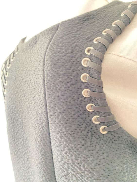Bally Vestiti: Schwarzes Kleid mit Schnürung Gr. 36 – Nuovo (secondo la descrizione) da Rothrist venduto da lil_tg5m 4