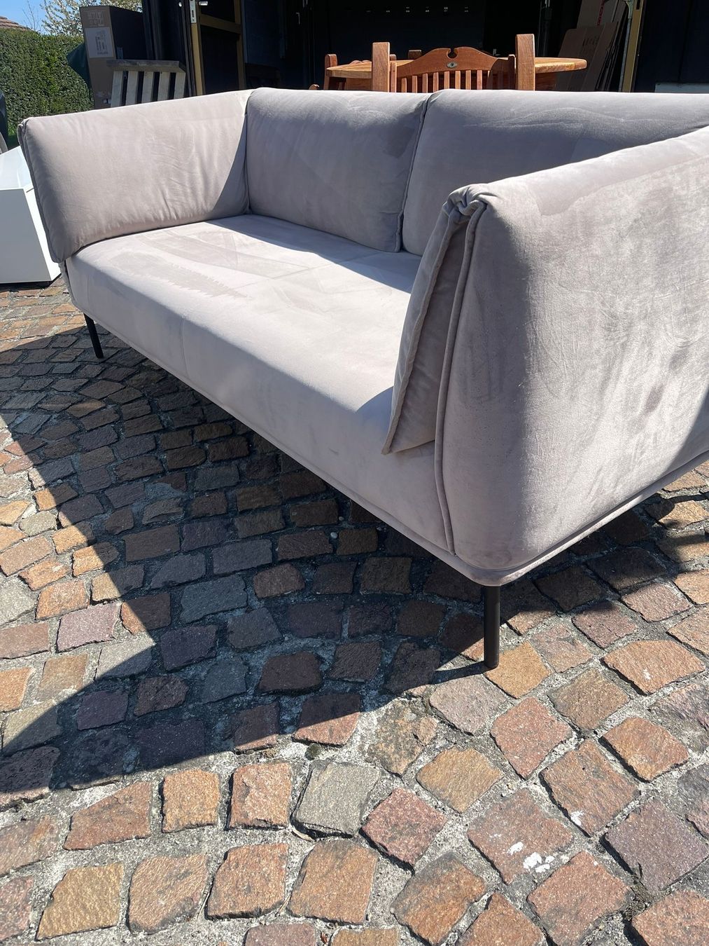 Pfister Divani: Elegantes Sofa zu verkaufen – Usato da Humlikon venduto da Jenny.k23