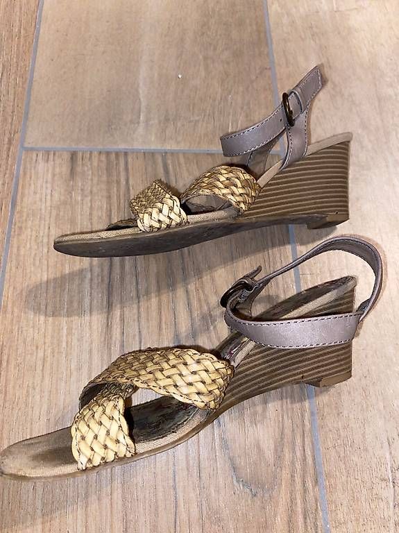 Graceland Damenschuhe: beige Sandalen Gr. 38 – Gebraucht aus Hausen AG von corinne_g 2