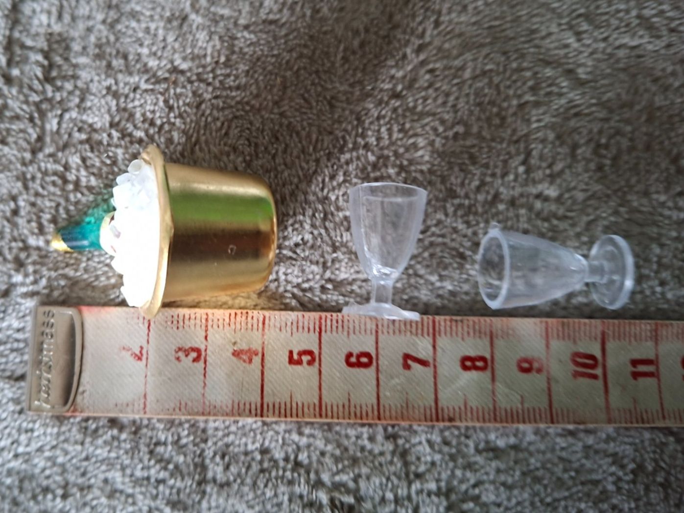 Puppenhäuser & -möbel: Heute wird angestossen im Puppenhaus – Neu (gemäss Beschreibung) aus Otelfingen von silver-moon 1