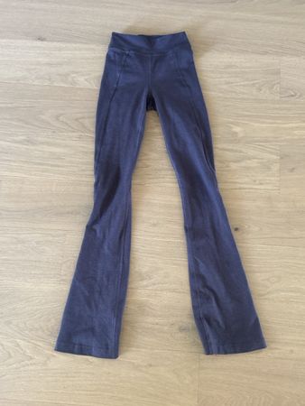 Lululemon Flared lange Hose Lila Original Preis 138.-