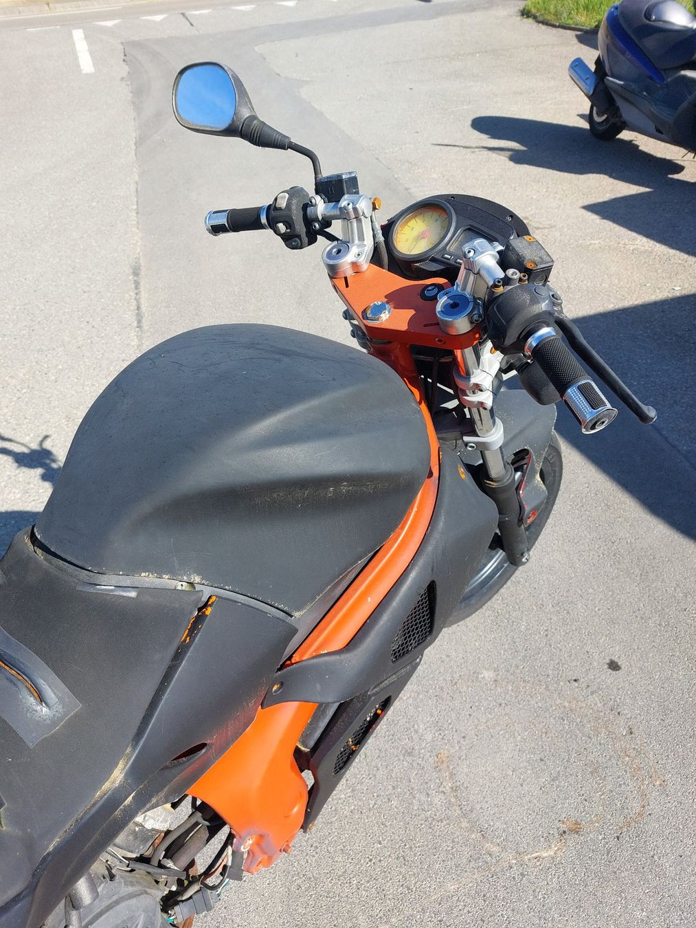 Gilera Scooter: Gilera DNA 50 Roller Scooter Motorrad Export ab 1 Fr.- – Difettoso da Schleitheim venduto da ZieglerMotoRecycling 7