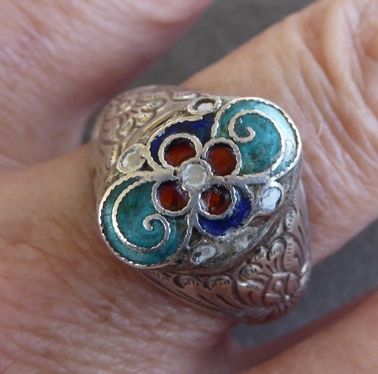 Anelli: Antiker Ring 925 Silber mit Email Cloisonne – Usato da Muri AG venduto da Lineli2020