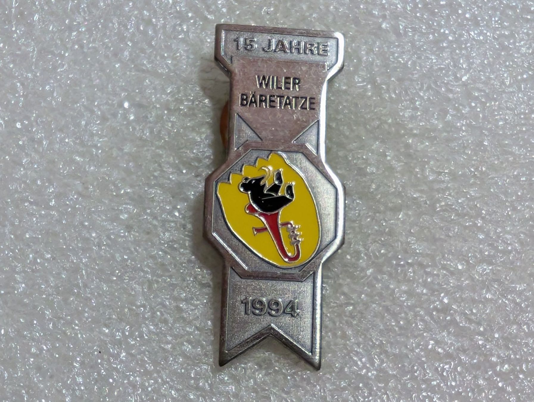 Placchette & Badge: Ansteckpin 230: Wiler Bäretatze – Usato da Oppligen venduto da Pin-Fall-Shop