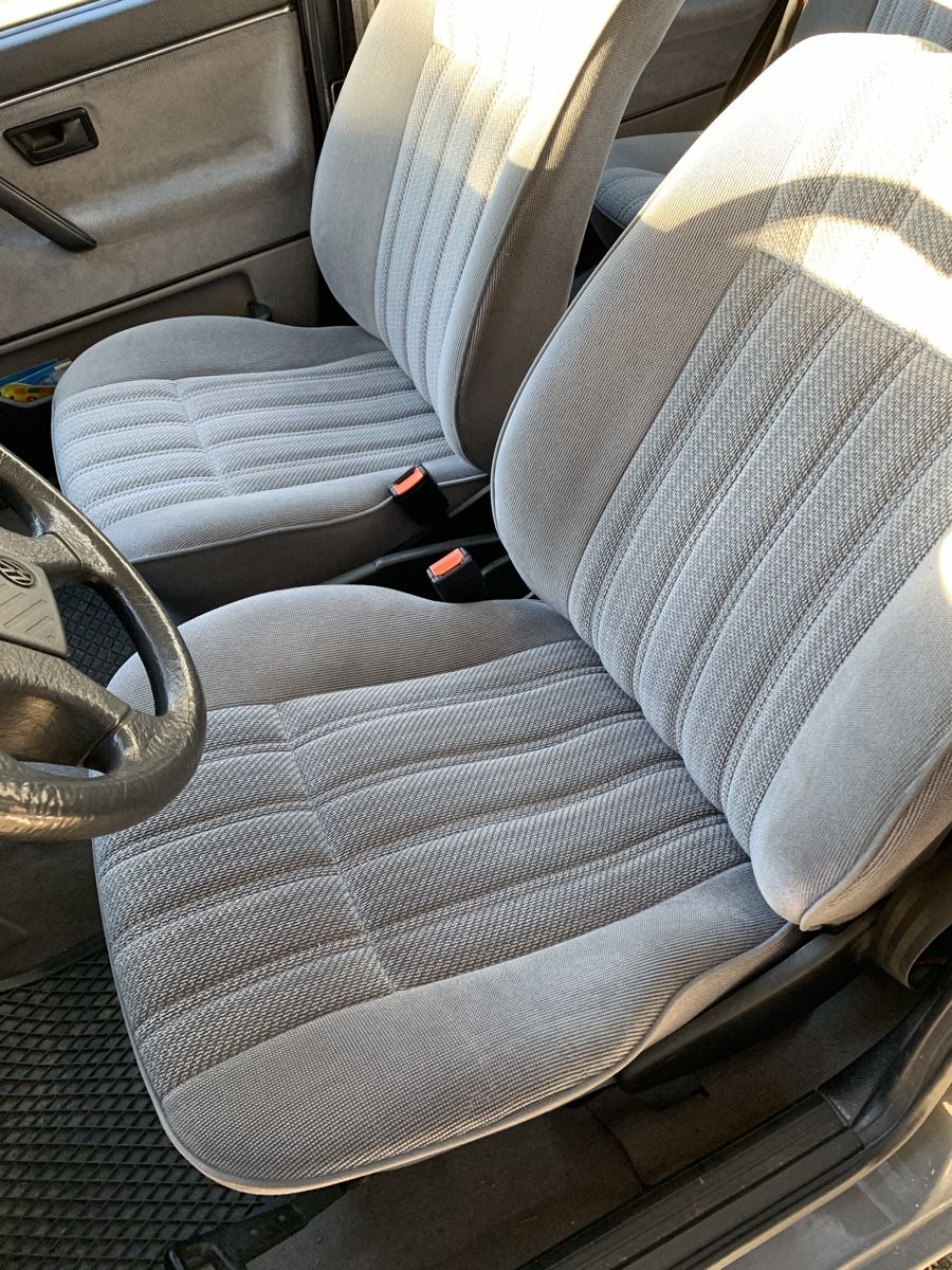 VW Automobili: VW Golf 2 CL 1989 – Usato da Rickenbach LU venduto da Michel164 1