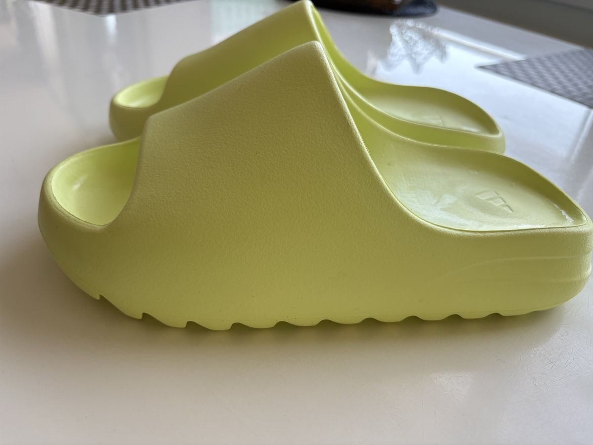 Altro in  Abbigliamento & Accessori: Neon-gelbe Pantoletten Slides, 39/40 – Nuovo (secondo la descrizione) da Zürich venduto da Auschra1 2