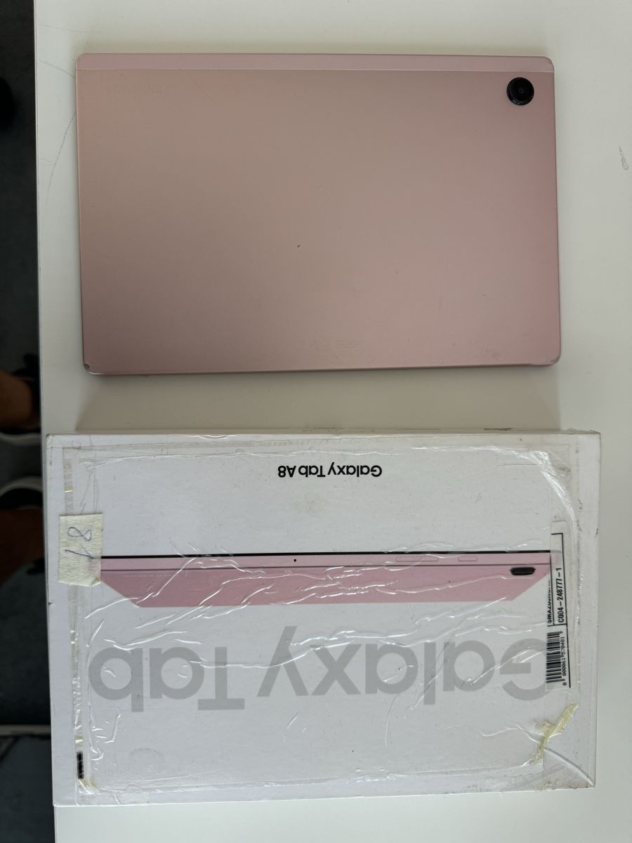 Samsung Tablet PC: 2 defekte Galaxy Tab A8 SM-X200 – Difettoso da Urdorf venduto da qendro1 2