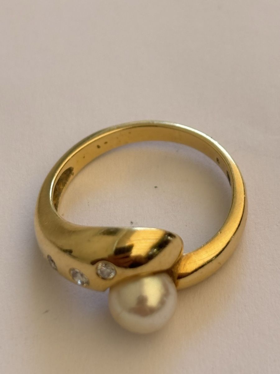 Anelli: Goldring mit Perle und Diamanten 18 Karat – Usato da Langnau am Albis venduto da flusspflege 5