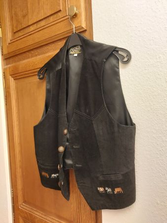 Gilet noir en daim avec broderies Top Spirit XL - folklore