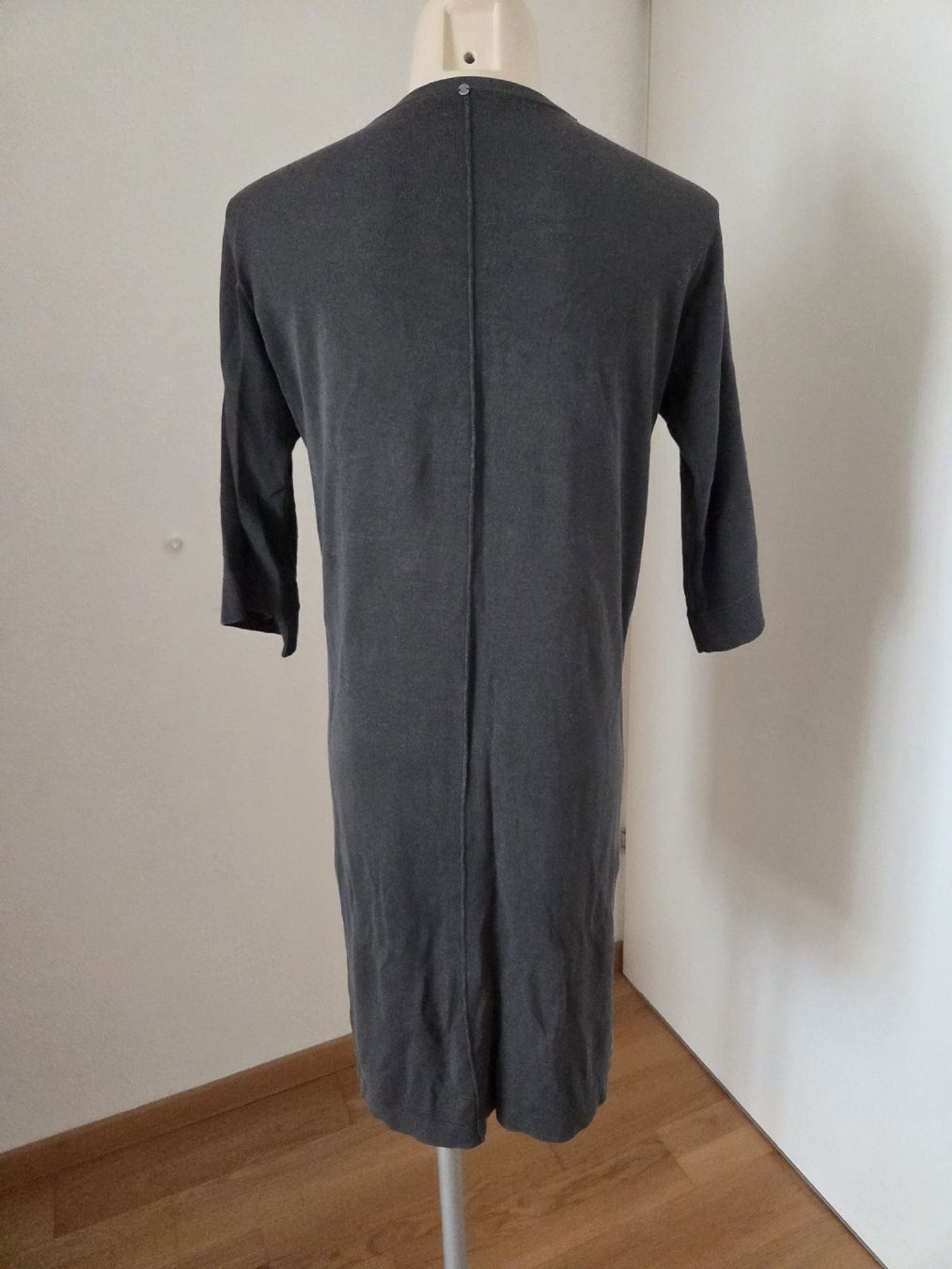 Nile Giacche: Nile Strickjacke long – Usato da Luzern venduto da asmele2 4