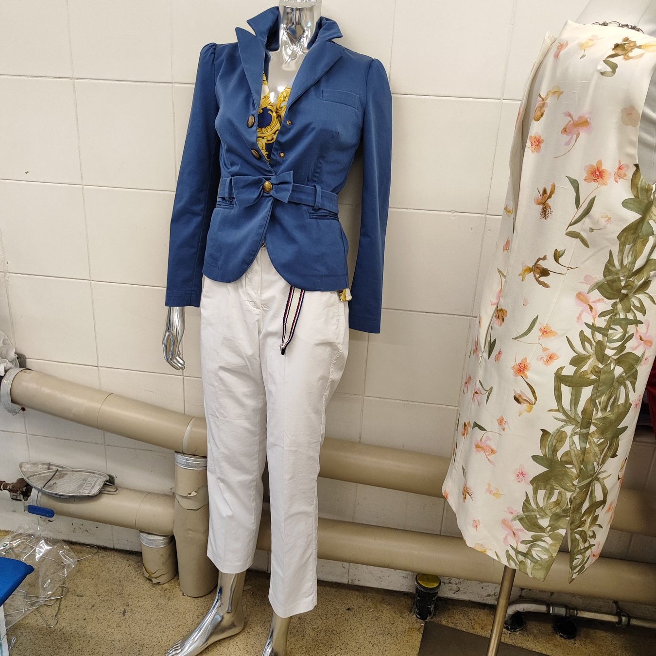 Moschino Giacche: Moschino Blazer Gr S – Usato da Langnau am Albis venduto da Judithsebi 2