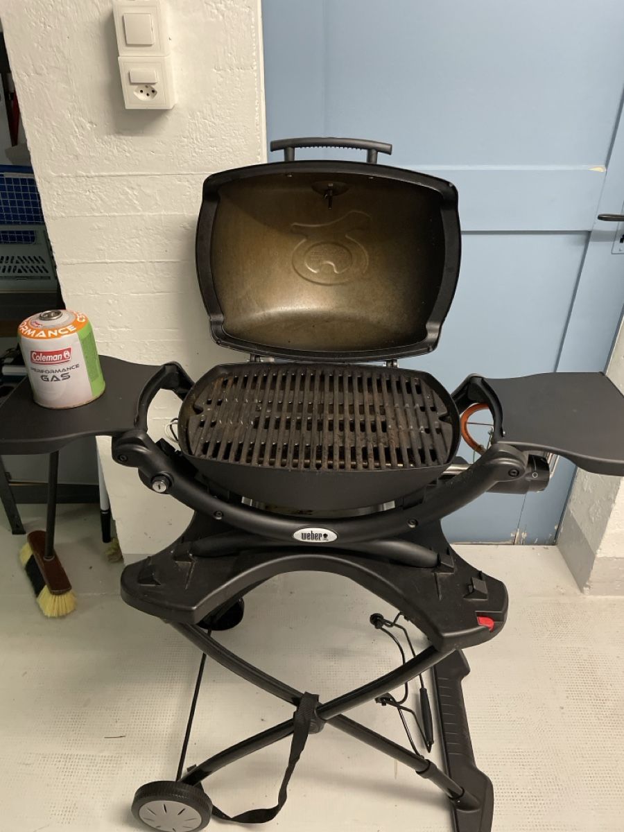Weber Grills: Gasgrill Weber Q1200 inkl. Rollwagen – Gebraucht aus Basel von pilzliii 4