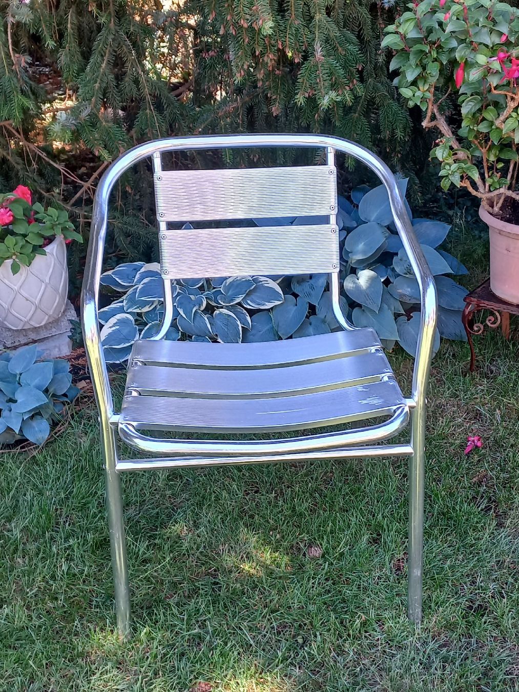Poltrone: Stapelbare Aluminium-Gartensessel, 4 Stk, – Usato da Buchs AG venduto da Dzirul 3