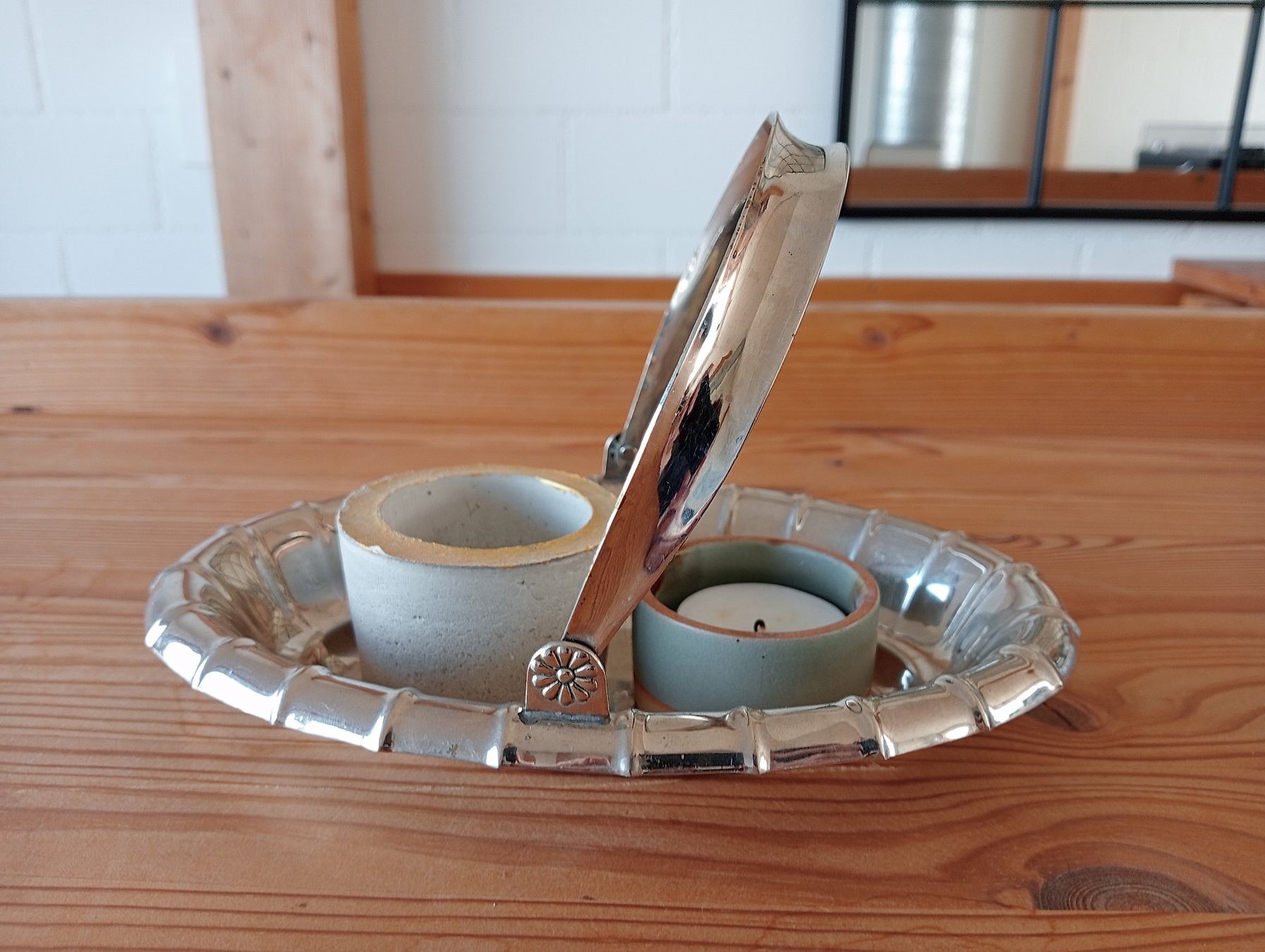 Servierplatten: Serviertablet mit Henkel, Vintage Platte – Gebraucht aus St.Niklausen LU von Wirdbereitsverwendet 5