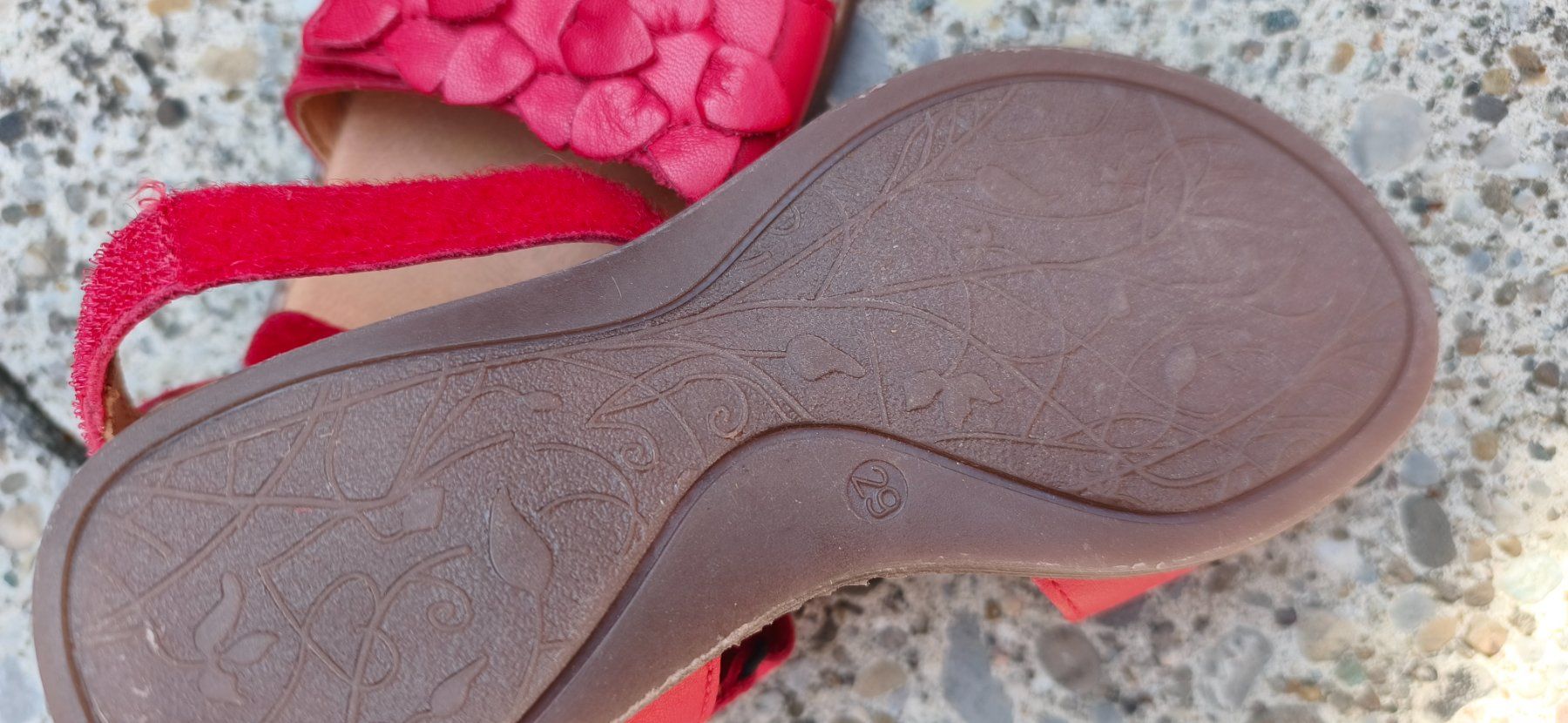 Scarpe per ragazze: Sandalen Mädchen – Usato da Winterthur venduto da OldShatterhand1. 1