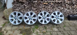 4x BMW 1er Alufelgen 16 Zoll 7x16 et44 E81 E82 E87 E88