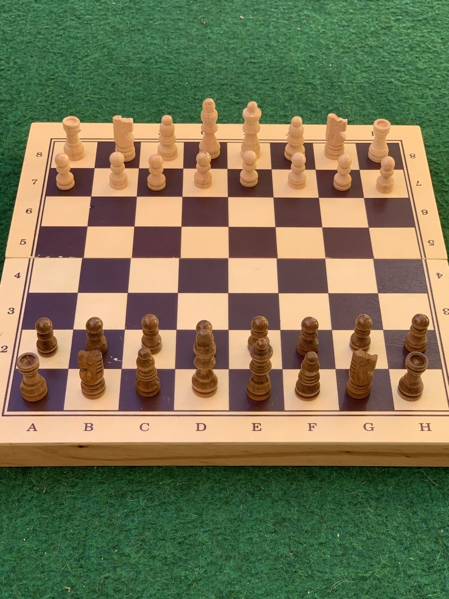 Spiele: Schach & Backgammon - Set – Gebraucht aus Wangen b. Olten von Finolino28