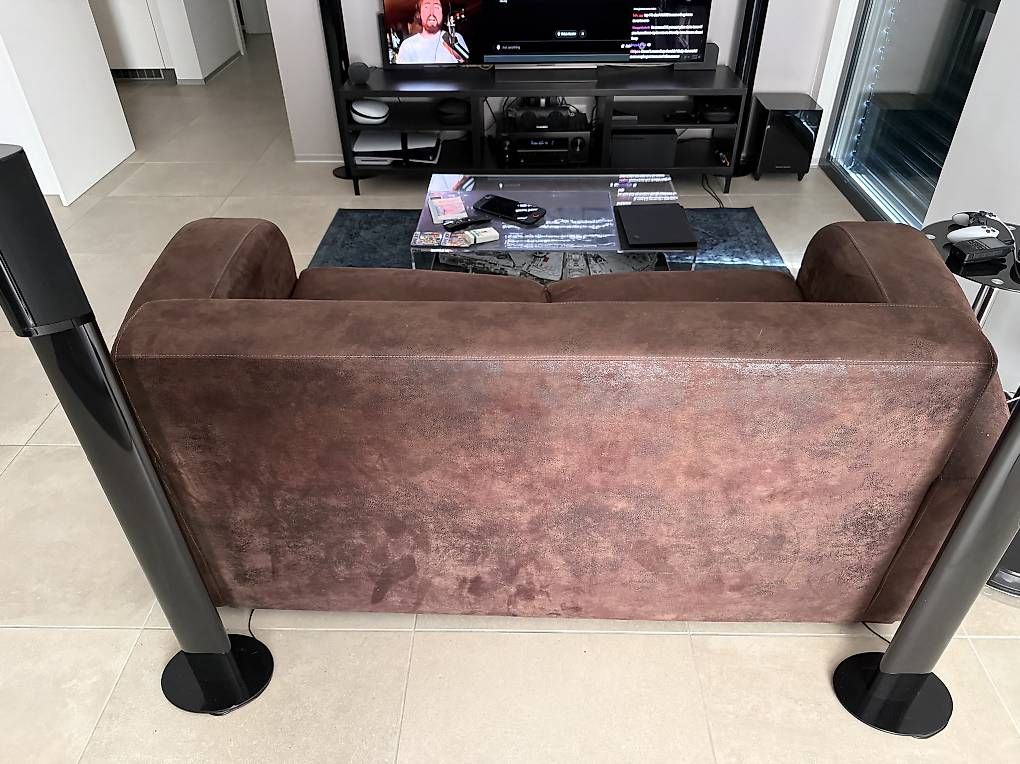 Divani: 2-Sitzer Sofa braun Kunstleder gebraucht – Usato da Coldrerio venduto da Crivelli 1