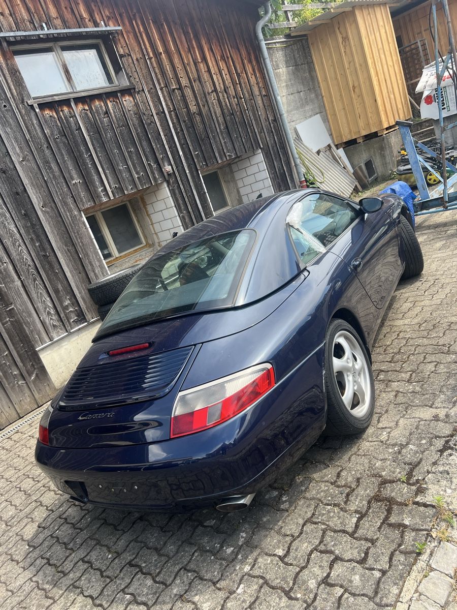 Porsche Automobili: Porsche 911 Carrera Cabriolet 996 – Difettoso da Steckborn venduto da motorschuppen 2