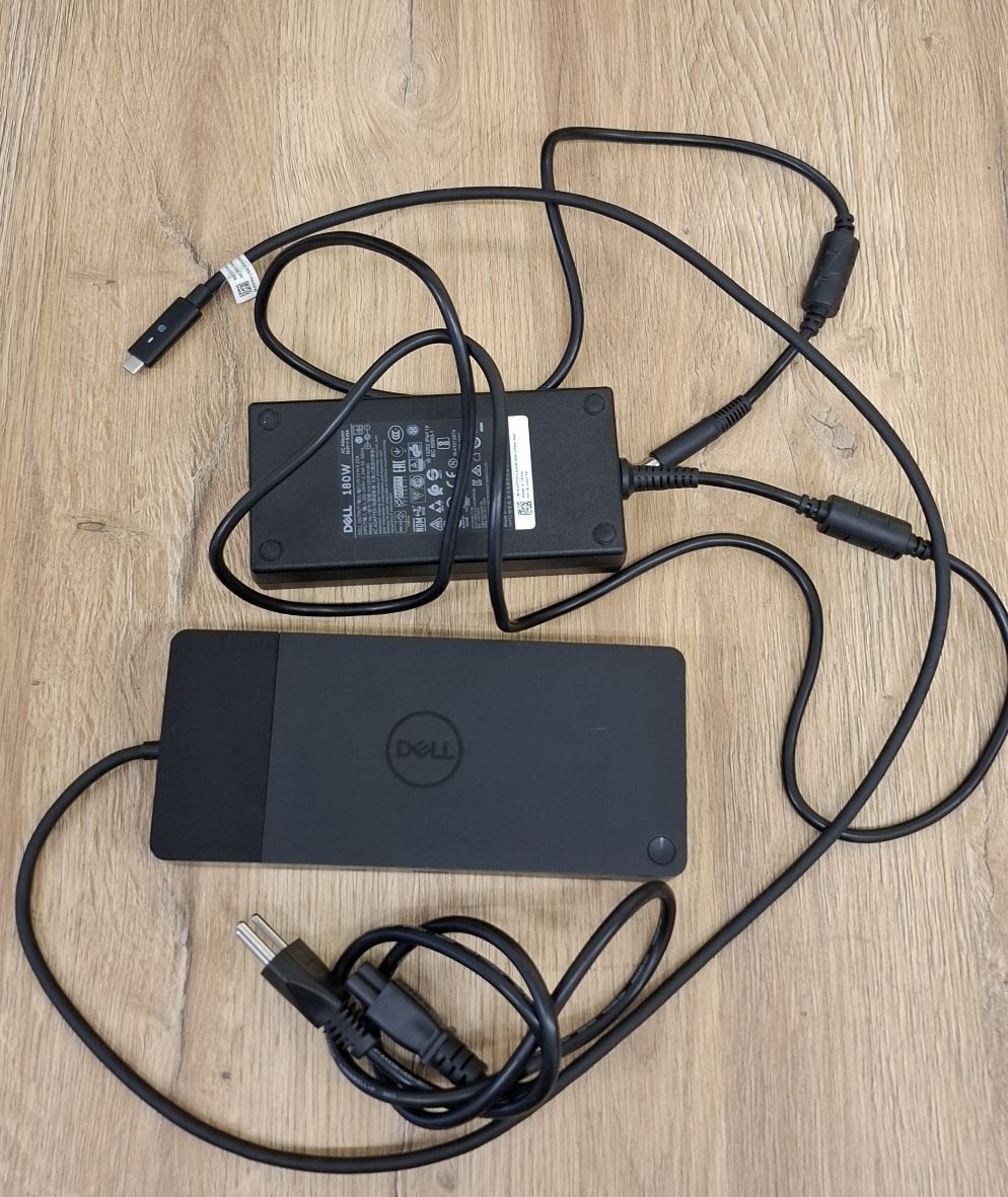 Dell Docking station: Docking Dell WD19 USB-C + starkes 180W Netzteil – Usato da Bern venduto da PGyg-CH