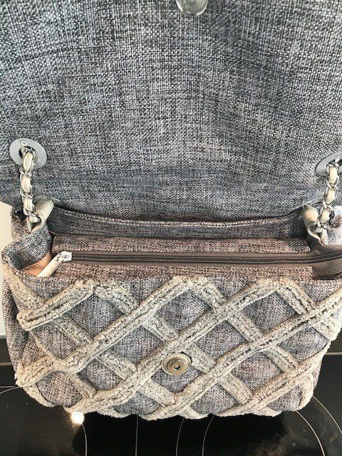 Borse da donna: Tasche grau – Usato da Kilchberg venduto da boudoir076 3
