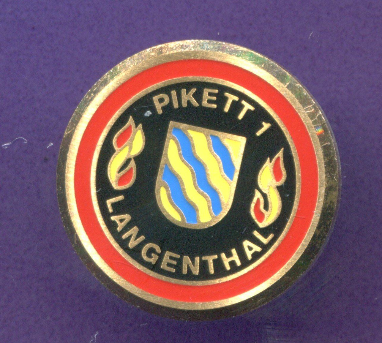 Placchette & Badge: Feuerwehr  LANGENTHAL  PIKETT 1 – Usato da Winterthur venduto da Sammleroase