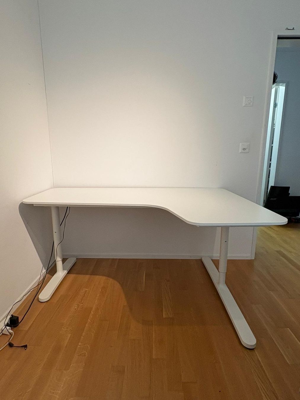 Ikea Schreibtische: Bürotisch weiss (IKEA) – Gebraucht aus Gebenstorf von buc_c7gn