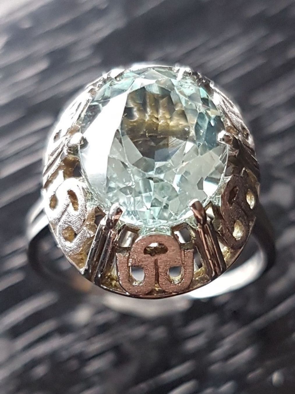 Anelli: Traumhafter rhodinierter Gelbgold Ring – Nuovo (secondo la descrizione) da Unterägeri venduto da Altgoldschmuck 1