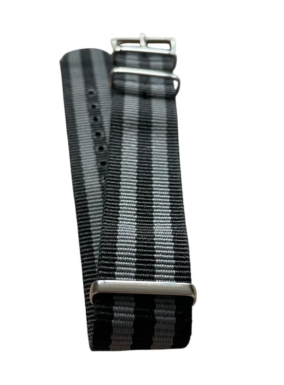 Bracciali & Braccialetti: Fabric strap for watches – Nuovo e nell'imballaggio originale da Carouge GE venduto da Lizbeth_Hes 1