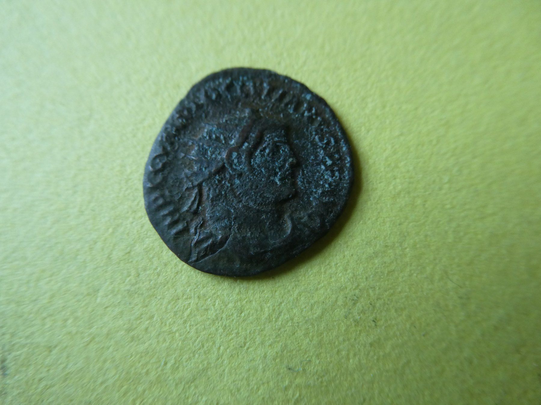 Tutti le monete: uralte Bronzemünze 19 mm     2.17 g – Usato da Hinterforst venduto da Rohusri