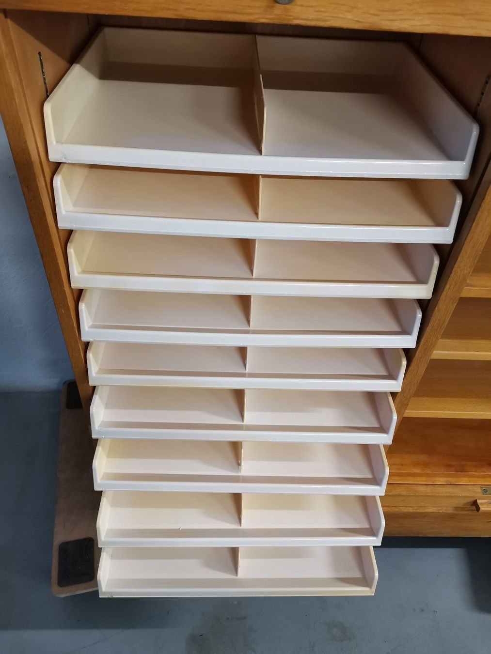 Schränke: Rolladenschrank aus den 1950gern – Gebraucht aus Suhr von Brocki-Suhr 5