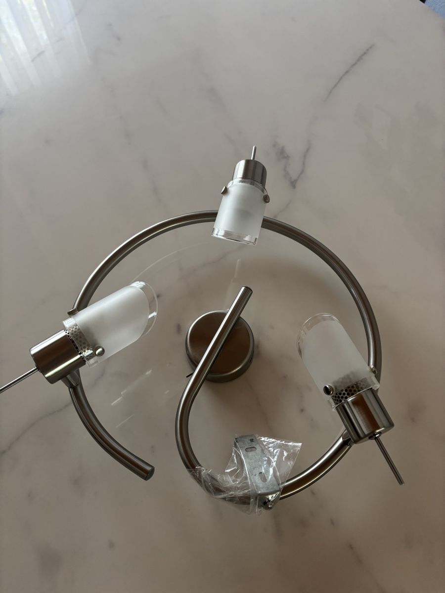 Lampadari & plafoniere: plafonnier à trois spots orientables – Usato da Delémont venduto da Vendeur_3 2