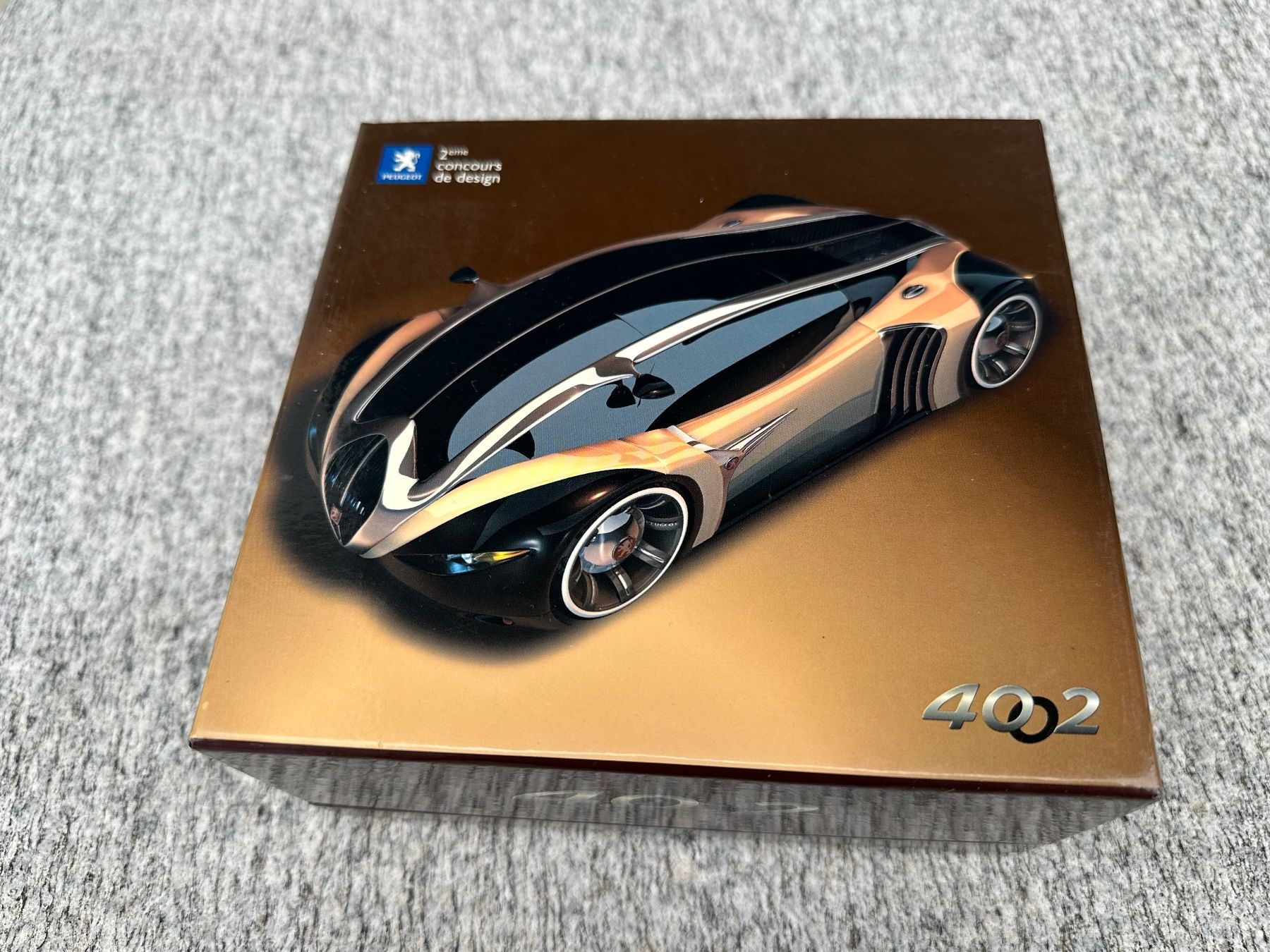 Norev Modellautos: Norev 1:43 Peugeot 4002 – Gebraucht aus Chiasso von Carrara-Modellismo