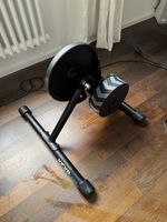 KICKR Core Rollentrainer mit Zubehör - Perfekt für den Winte