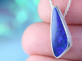 ARCANA NOCTURNA Opalanhänger mit Ankerkette aus Silber 925