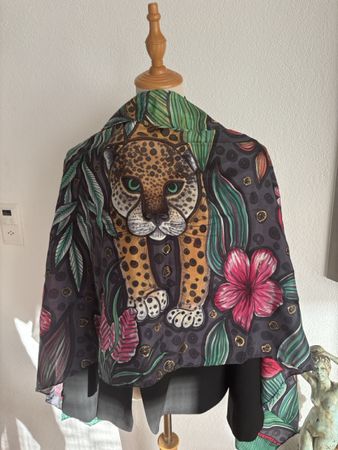 Seidenschal mit Jaguar-Dschungelmotiv neu