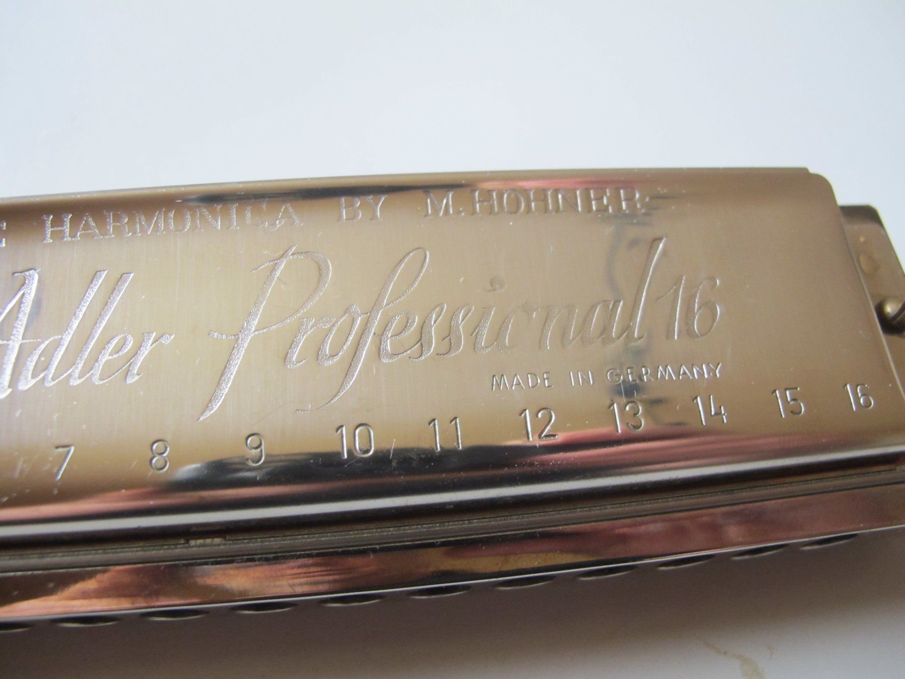 Hohner Strumenti musicali: Hohner The Larry Adler Professional 16 Chromatic Harmonica – Usato da Altnau venduto da LinaAuktion 7