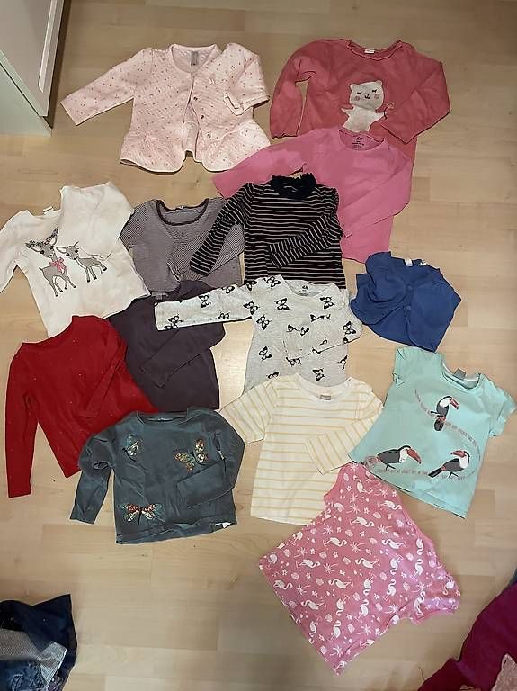 Lotti & Set di vestiti: Grosses Kleiderpaket Grösse 92 – Usato da Murten venduto da ka_koen 1