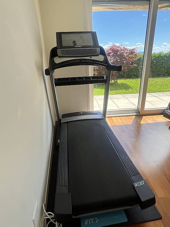 Vélos d'appartement:     NordicTrack Commercial 2950 Model – D'occasion à La Conversion par alb_wfz5 4