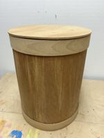 Alter Holzbehälter, Hocker mit Deckel