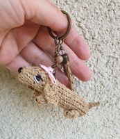 Schlüsselanhänger mit Dachshund  Dackel handgestrickten