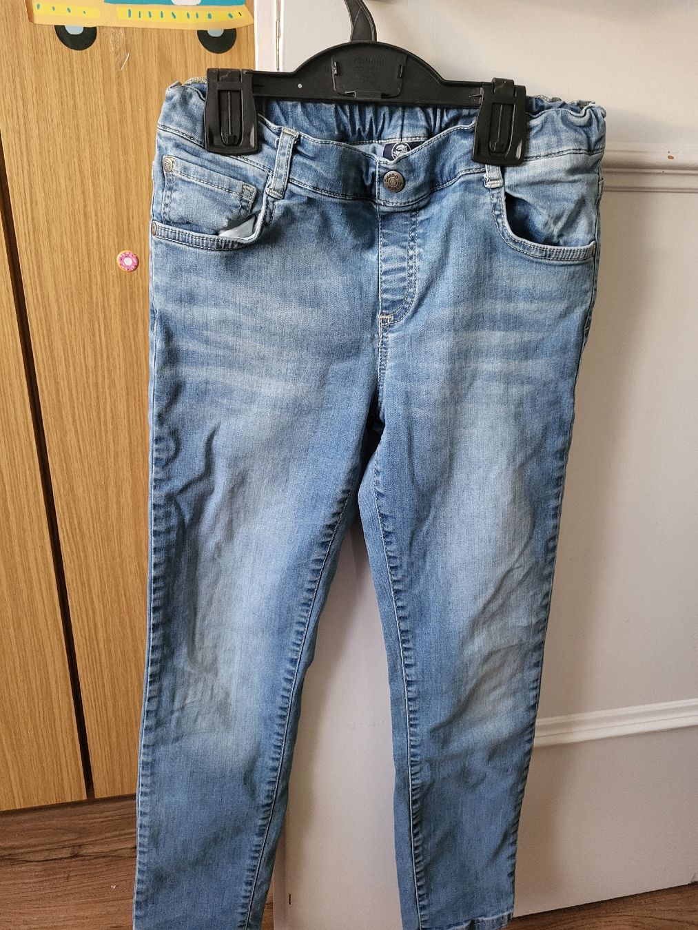 Pantaloni: Mädchen Jeand Jako-O Gr.146-152 – Usato da Römerswil LU venduto da Estermann1402