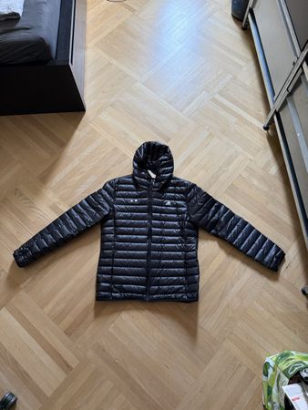 Adidas Daunenjacke schwarz Grösse L neu mit Etikett