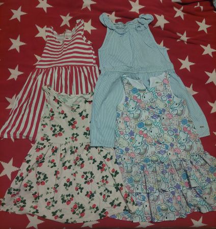 4 Dresses (easter bunny, hase, osterhase, strawberries) 116)