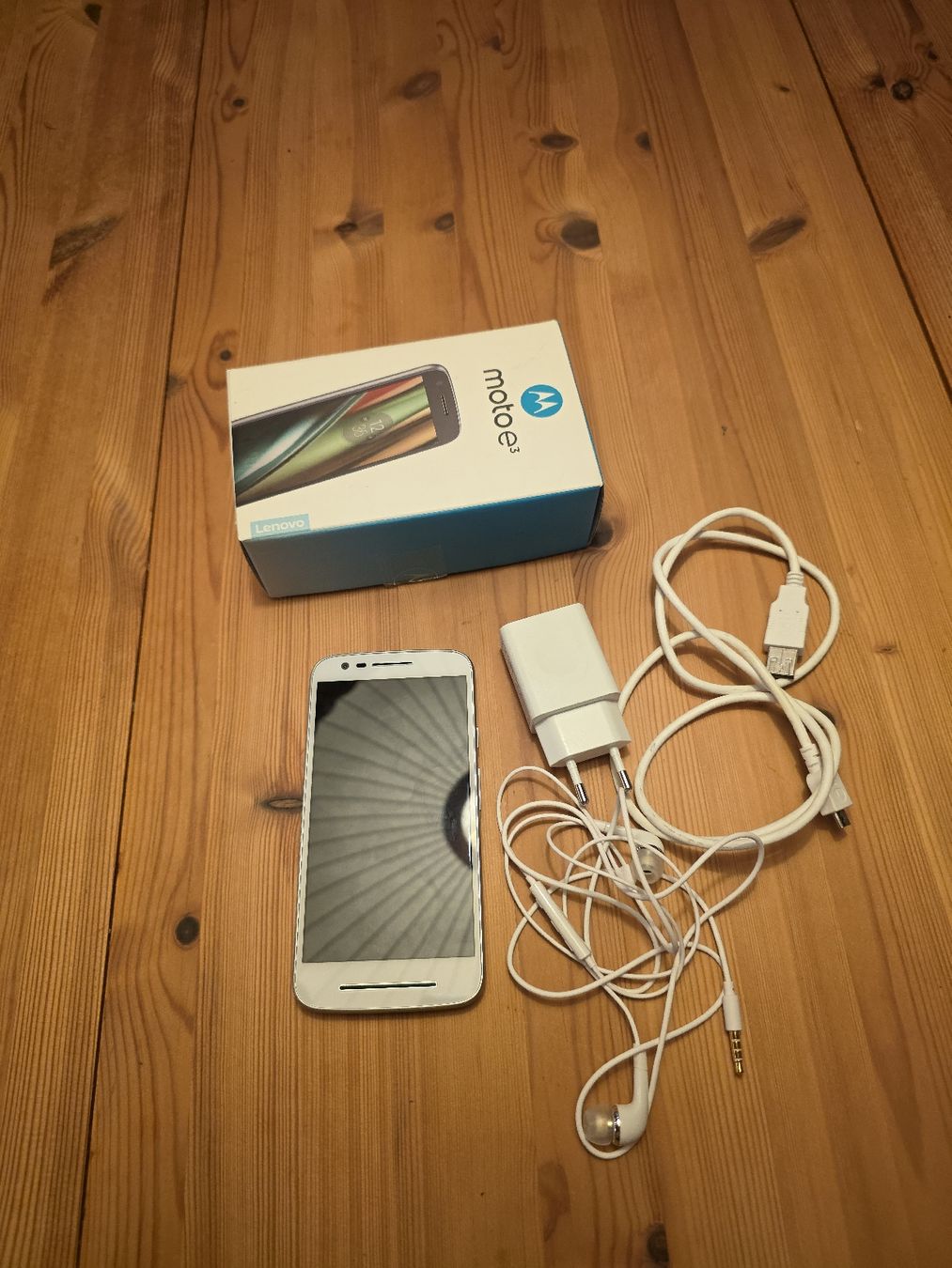 Motorola Portables: Motorola moto e3 – Défectueux à Riehen par Pitufoo 1