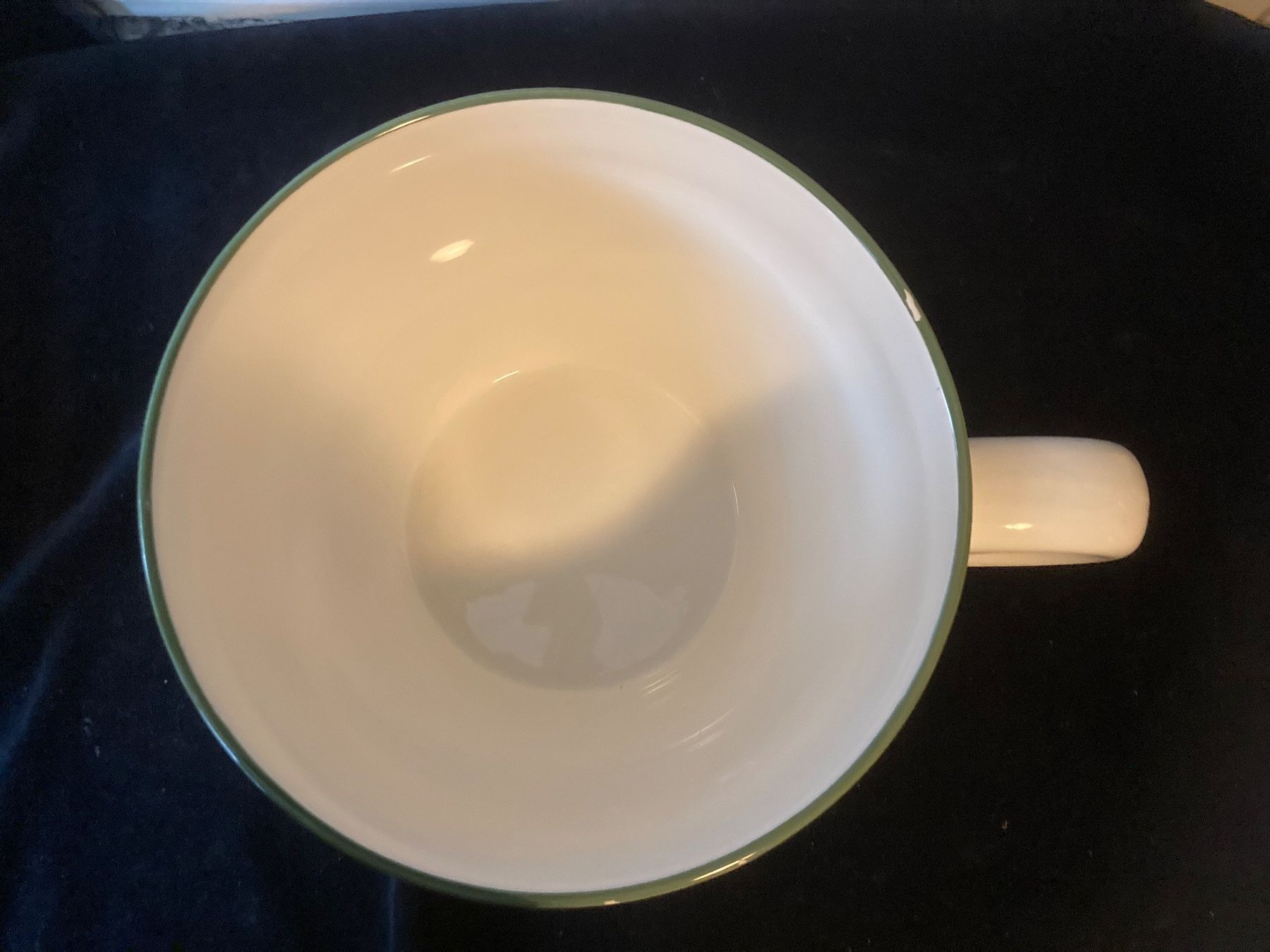 Blumentöpfe: Sehr grosse Schweizer-Tasse als Übertopf – Defekt aus Zürich von Chaeffeler 6