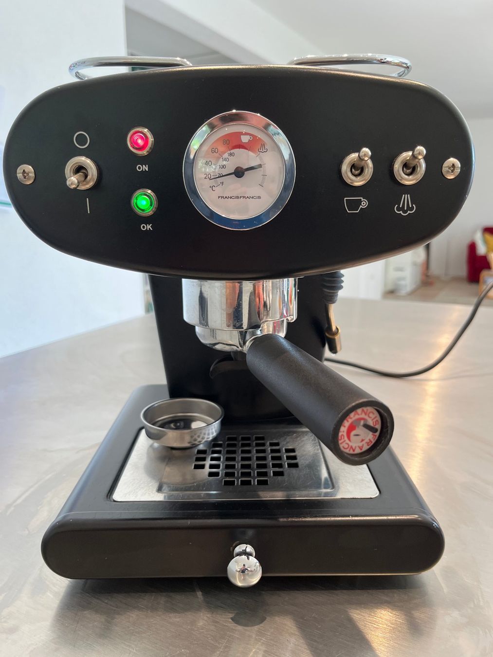 FrancisFrancis! Macchine per caffè & Macchine per espresso: Francis Francis X1 Ground schwarz – Usato da Zürich venduto da Ivovb